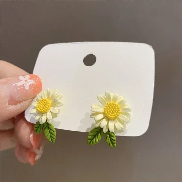 Fresh Cute Hook Drop Oil Flower Stud Crystal Earring