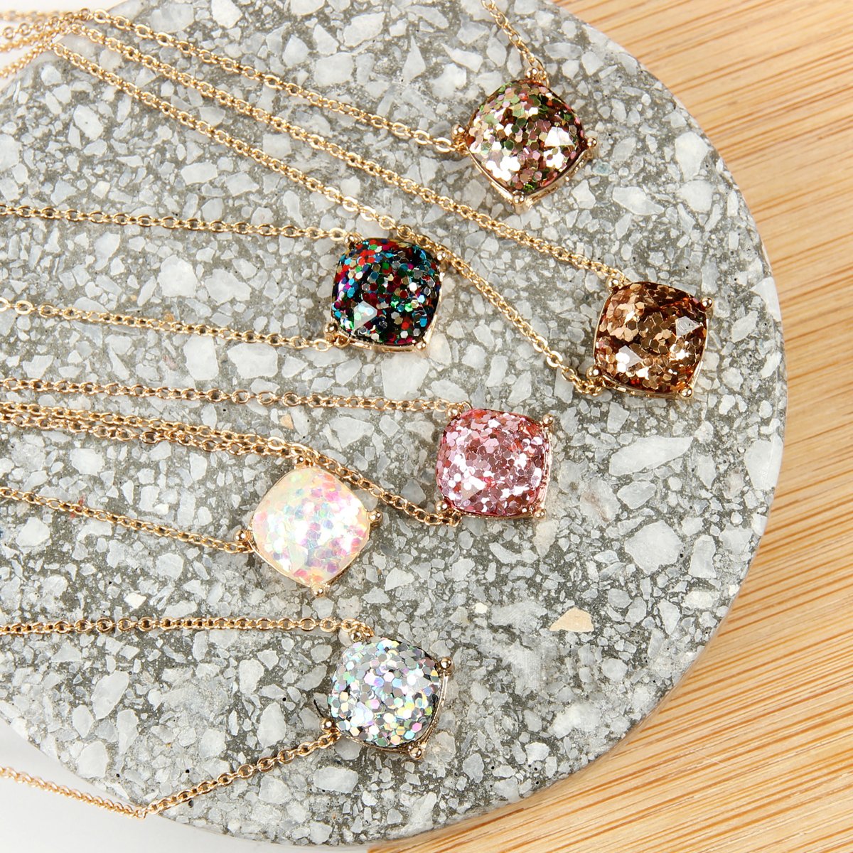 Cushion Glitter Necklace