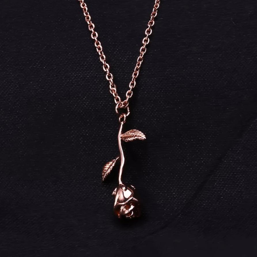 Aimyon Rose Necklace