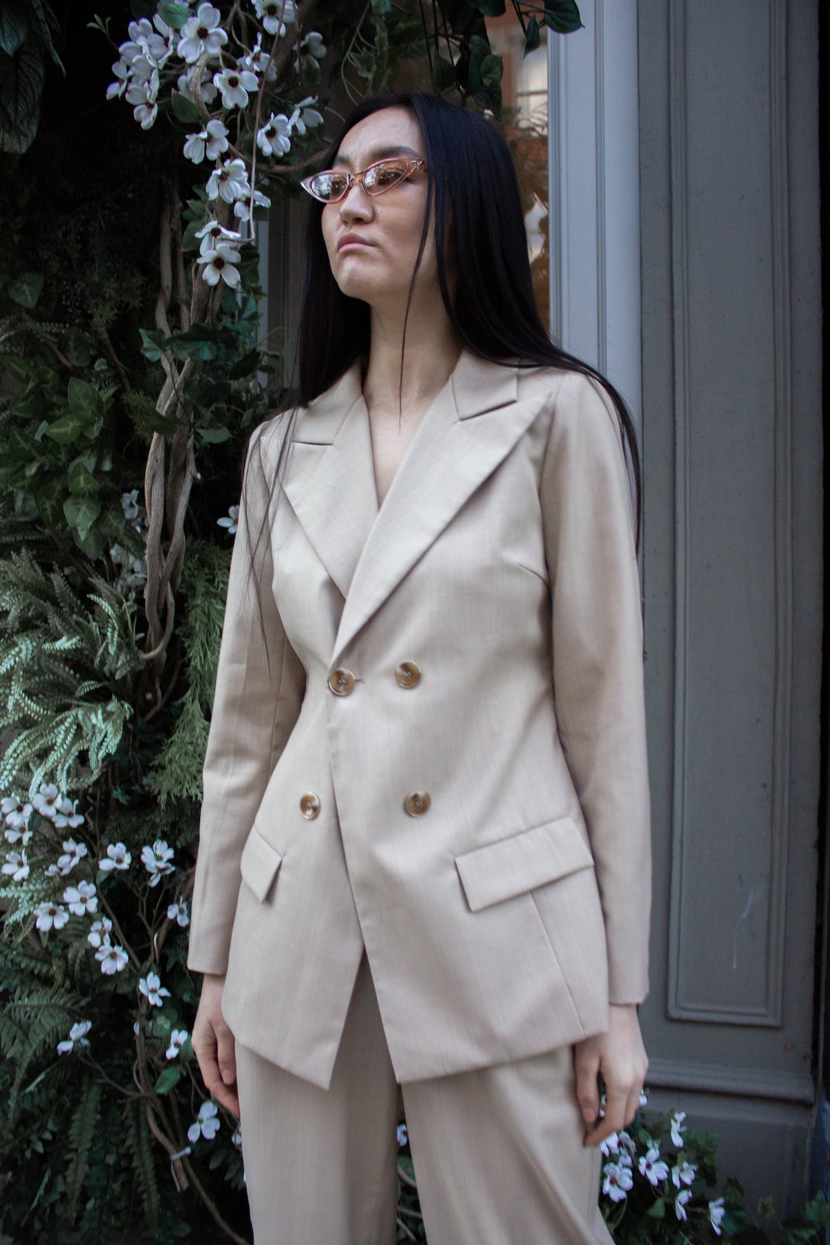 Louise - Classy Blazer in Beige