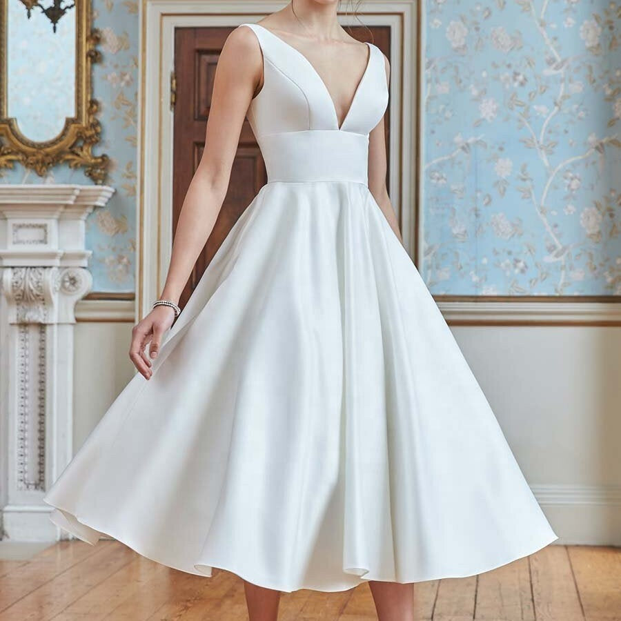 Marilyn - White Sleeveless and Long Sleeve Satin Knee Length Dress