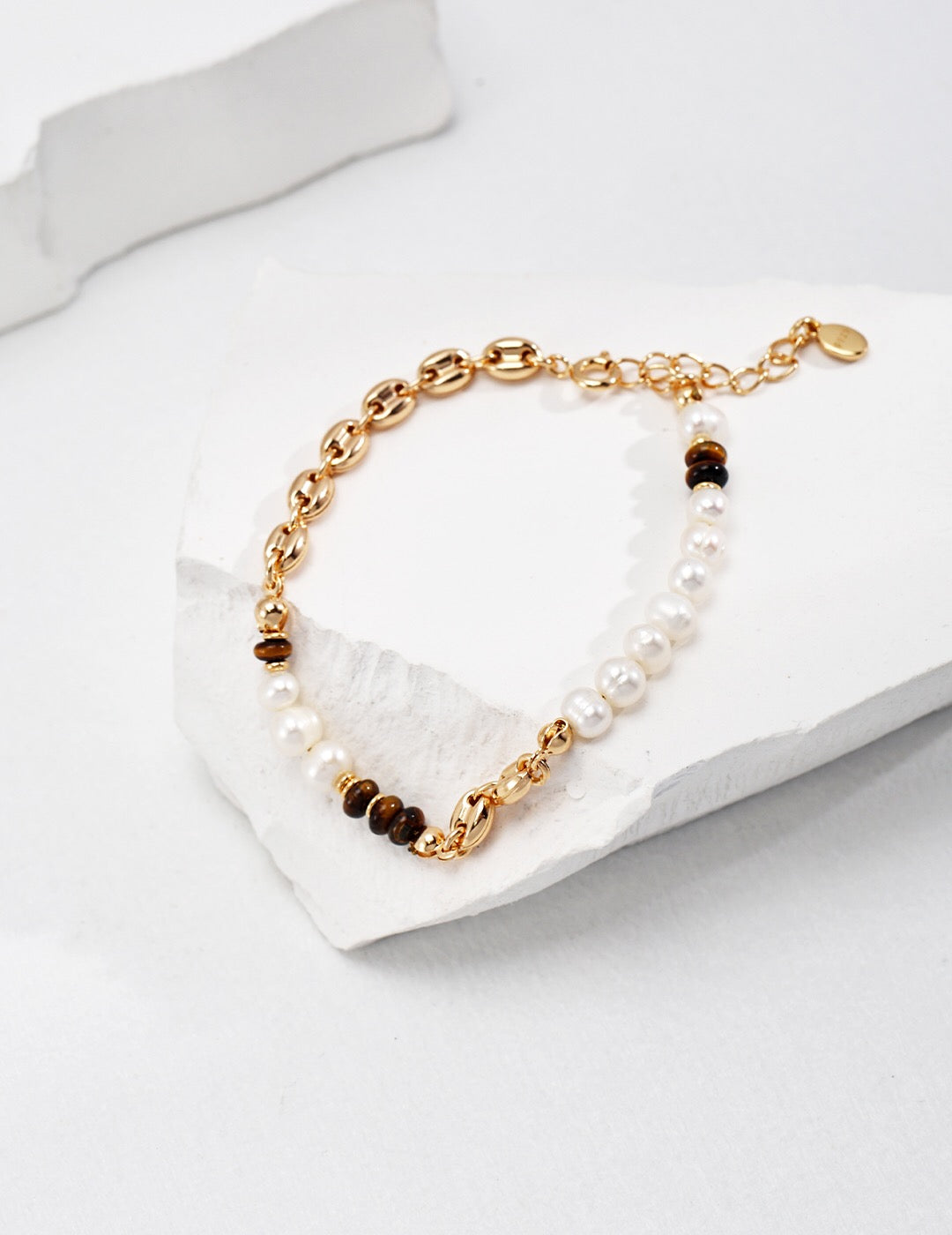 Natural Tiger With Freshwater Pearl Bracelet